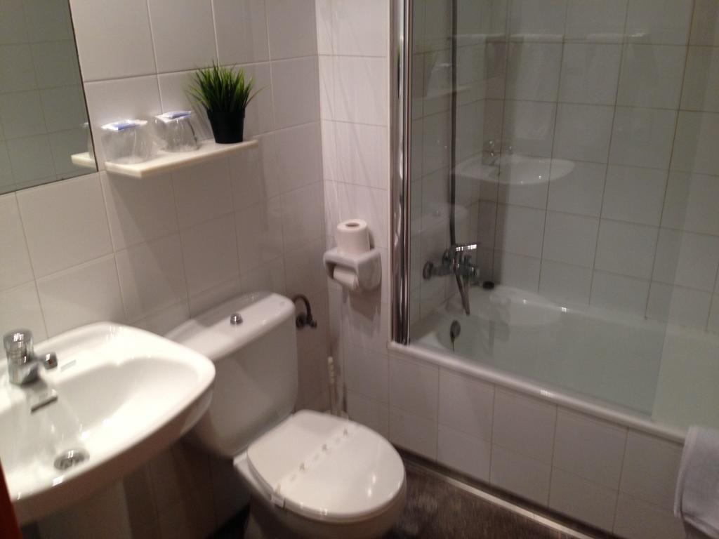 Hostal Sant Marti Puig-reig Værelse billede